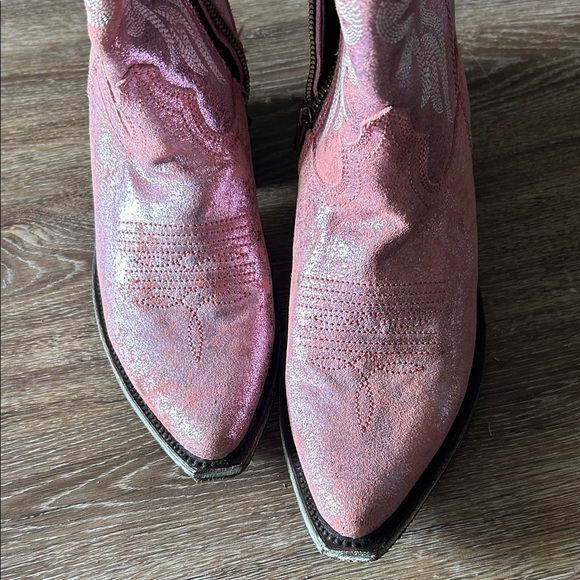 LIBERTY Black Pink Embroidered Heeled Boots - Picture 4 of 5